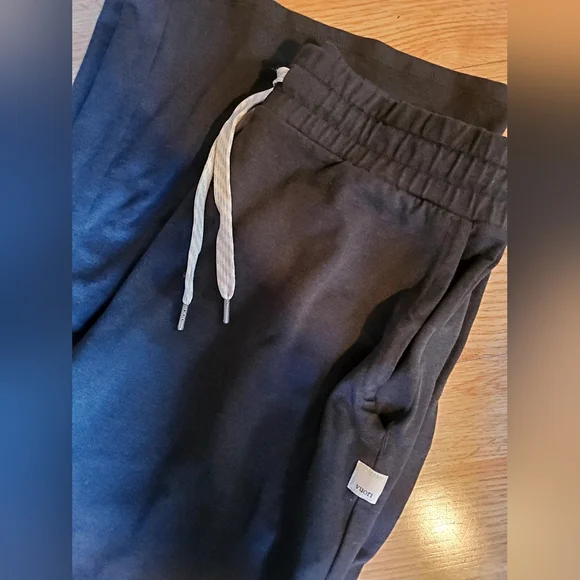 Vuori Black Pants - Picture 2 of 5